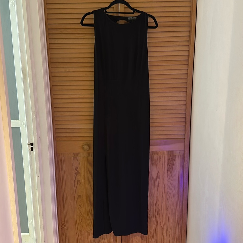 Women’s Sleeveless Maxi Dress